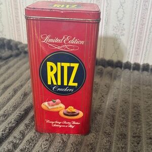 Ritz Limited Edition Red Tin (T2)
